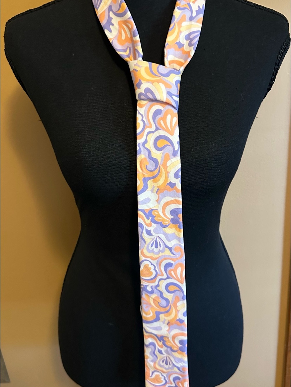 Dazie Lavender, Peach & White Swirl Tie